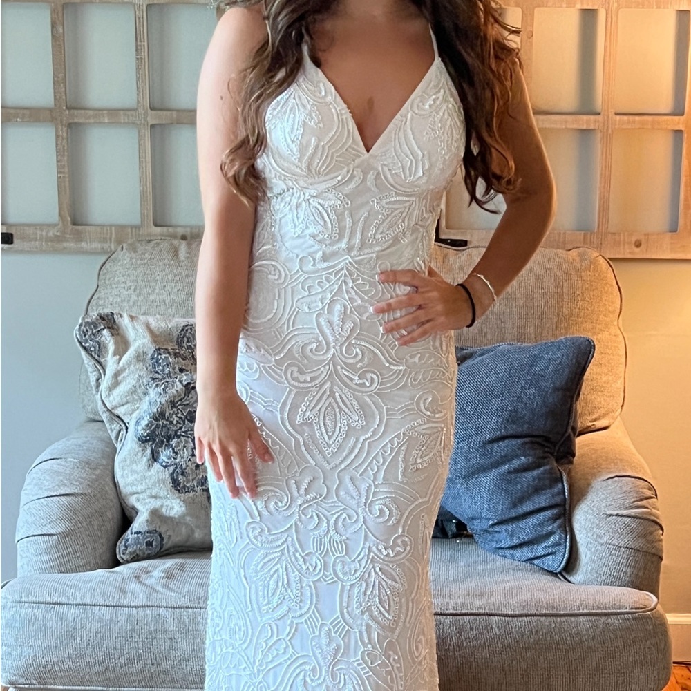 Pink and White Sleeveless V-Neck Sheath Dress
